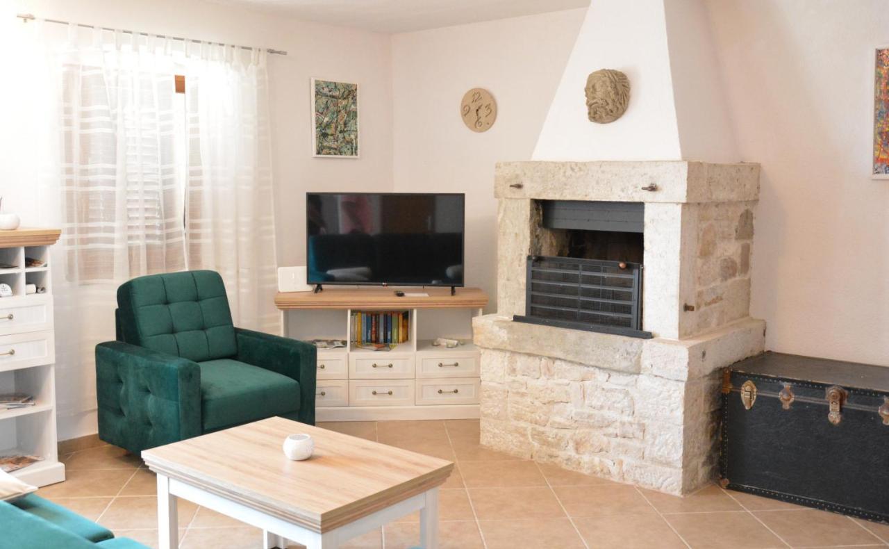 Casa Ferata - Holiday Home Vizinada Ngoại thất bức ảnh