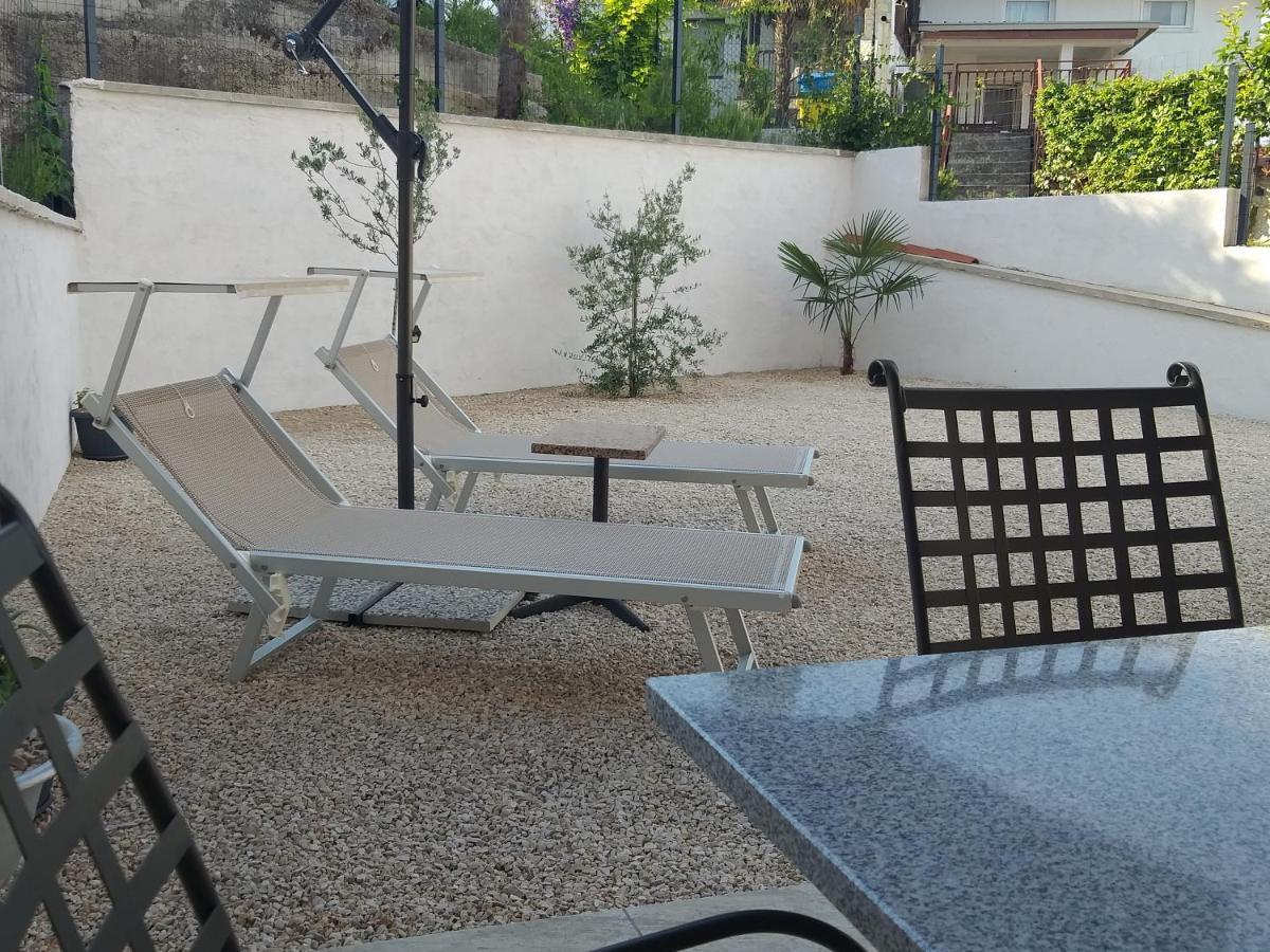 Casa Ferata - Holiday Home Vizinada Ngoại thất bức ảnh