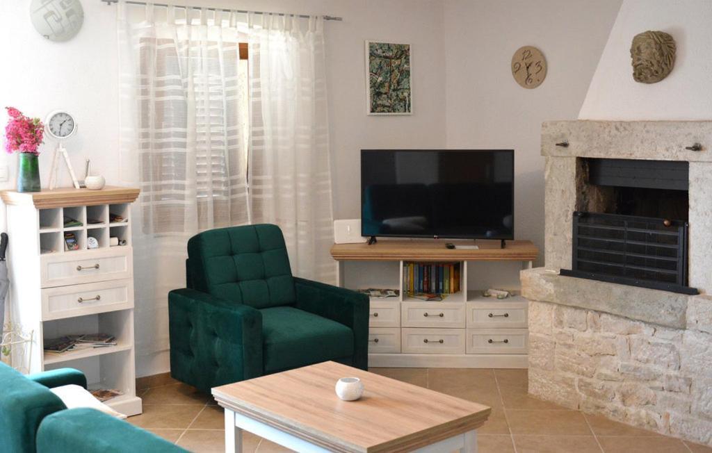 Casa Ferata - Holiday Home Vizinada Ngoại thất bức ảnh