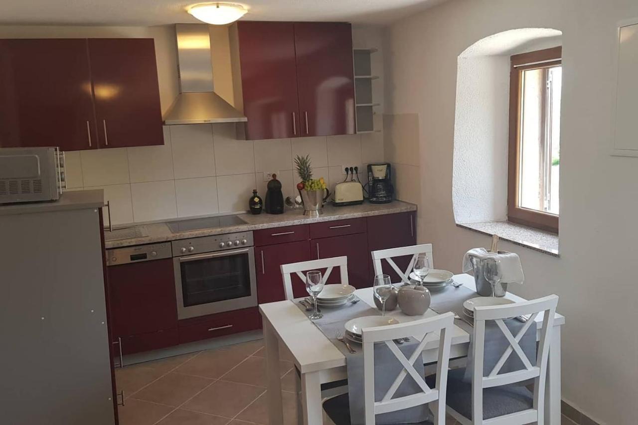 Casa Ferata - Holiday Home Vizinada Ngoại thất bức ảnh